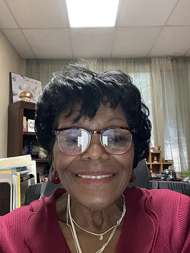 Barbara R., 66